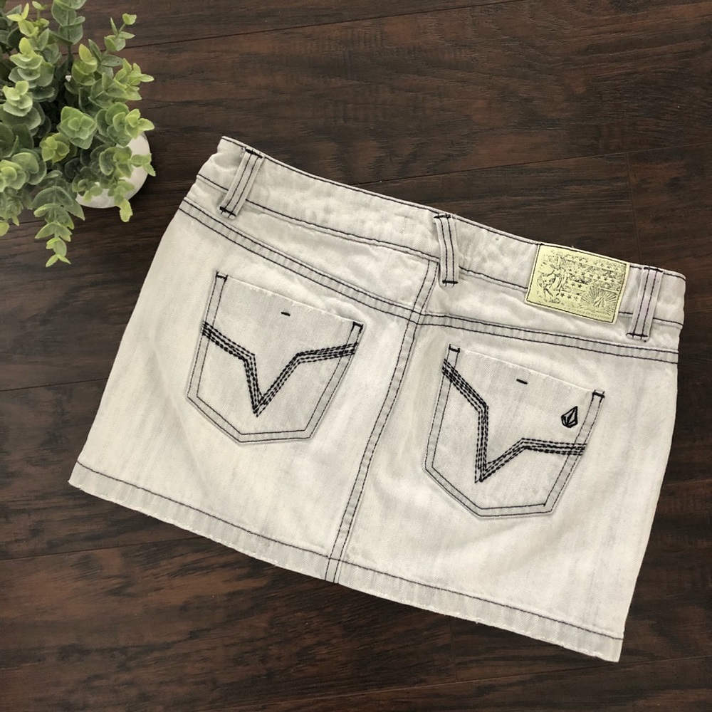 Volcom Atomic Jean Mini Skirt in Gray Wash